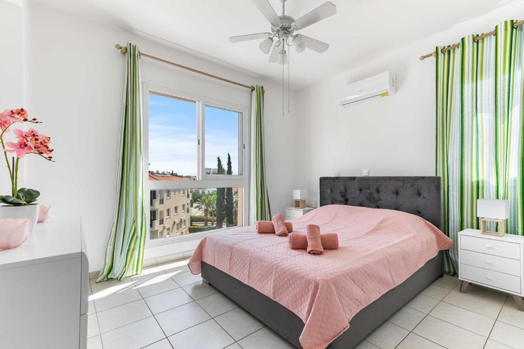 Penthouse Carina Apartment Paphos Exterior foto